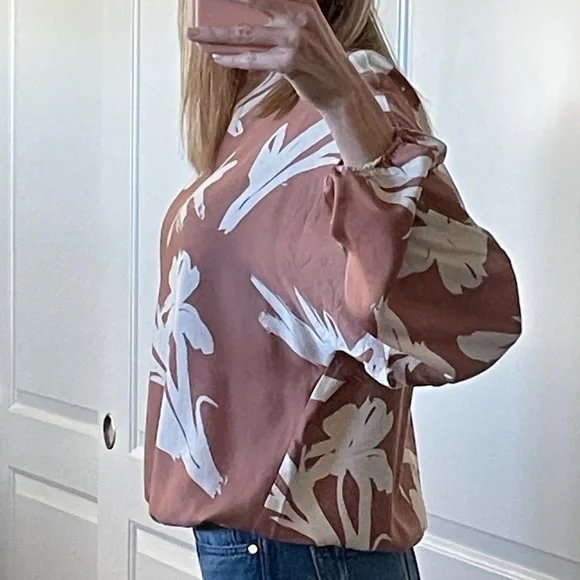 Evereve blouse 🔥 - Picture 5 of 7